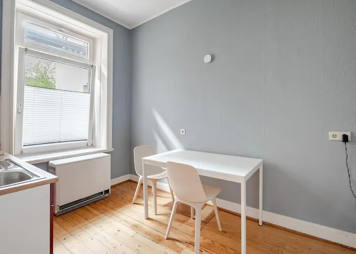 Kleine Perle Naehe ! * Hamburg